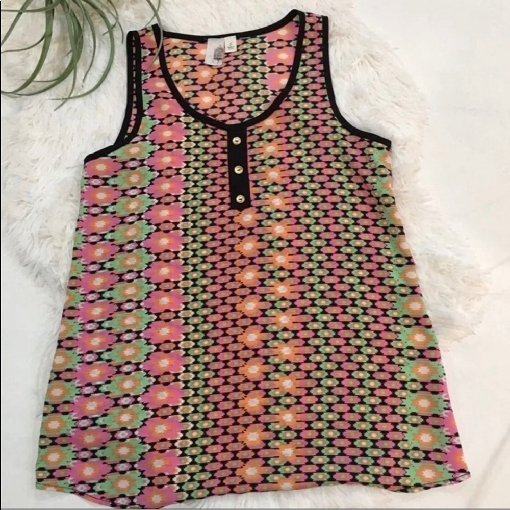 Francesca's Birdcage Floral Aztec Sleeveless Tank Top size small